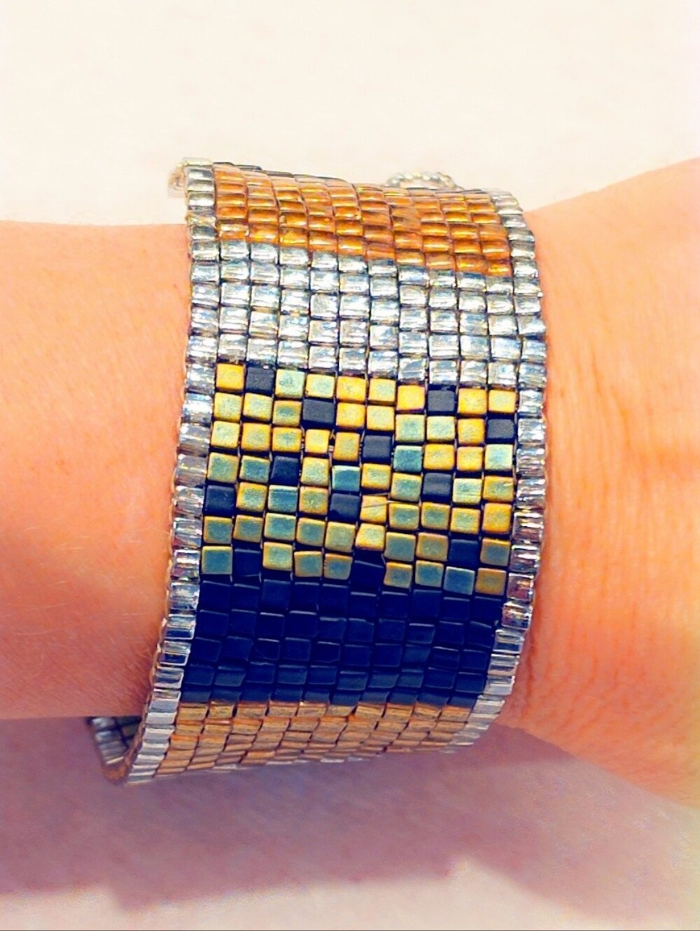 Artistan Handcrafted  Beaded Bracelet